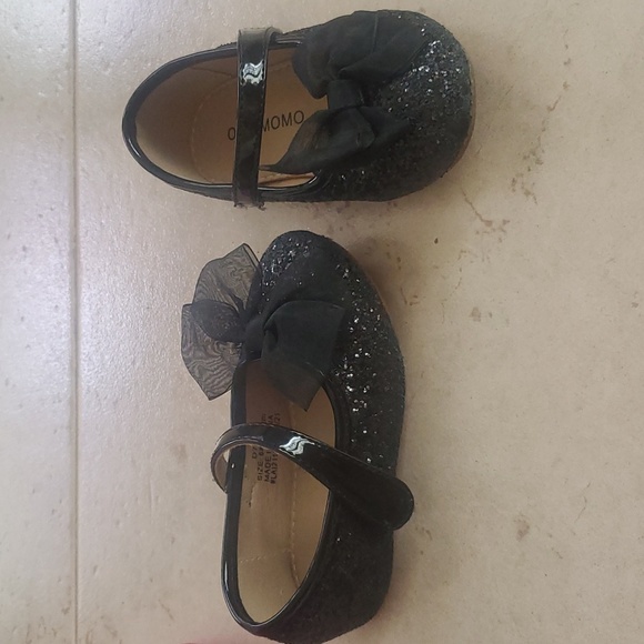 Lot of 4 Toddler girl's size 6 shoes - Picture 7 of 11